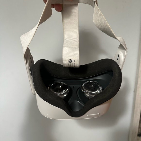 Meta Quest 2 - Picture 12 of 16